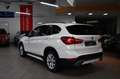 BMW X1 xDrive 18 d Sport Line LED NAVI LEDER Weiß - thumbnail 2
