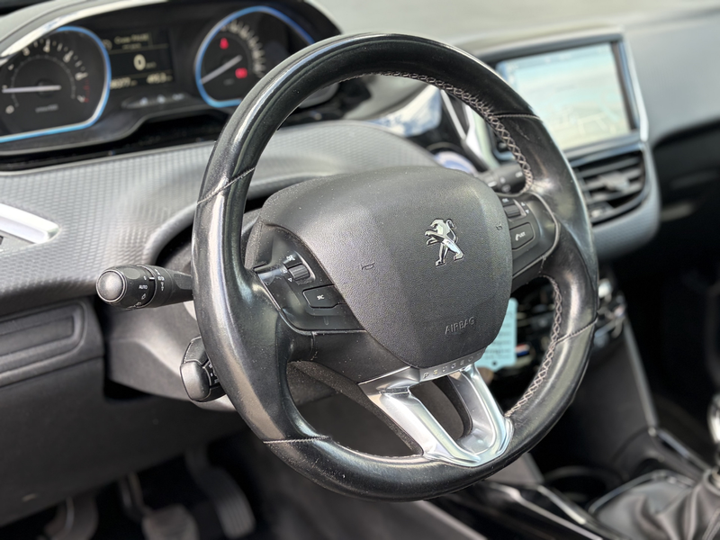 Peugeot 2008 1.2 PureTech GT-line | Airco | Camera | Panorama d — photo 9