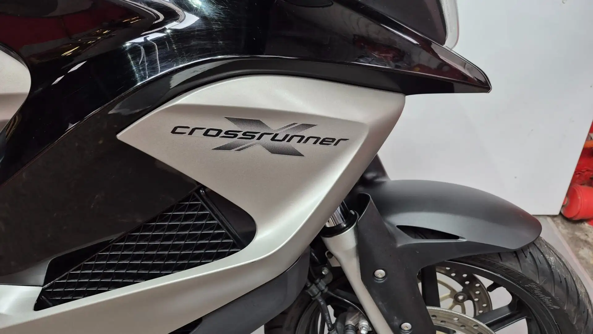 Honda Crossrunner VENDU ***MOTODOC.BE***VENDU Siyah - 2