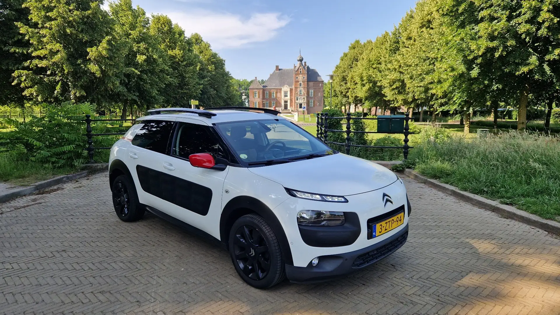 Citroen C4 Cactus 1.6 BlueHDi Shine Wit - 2