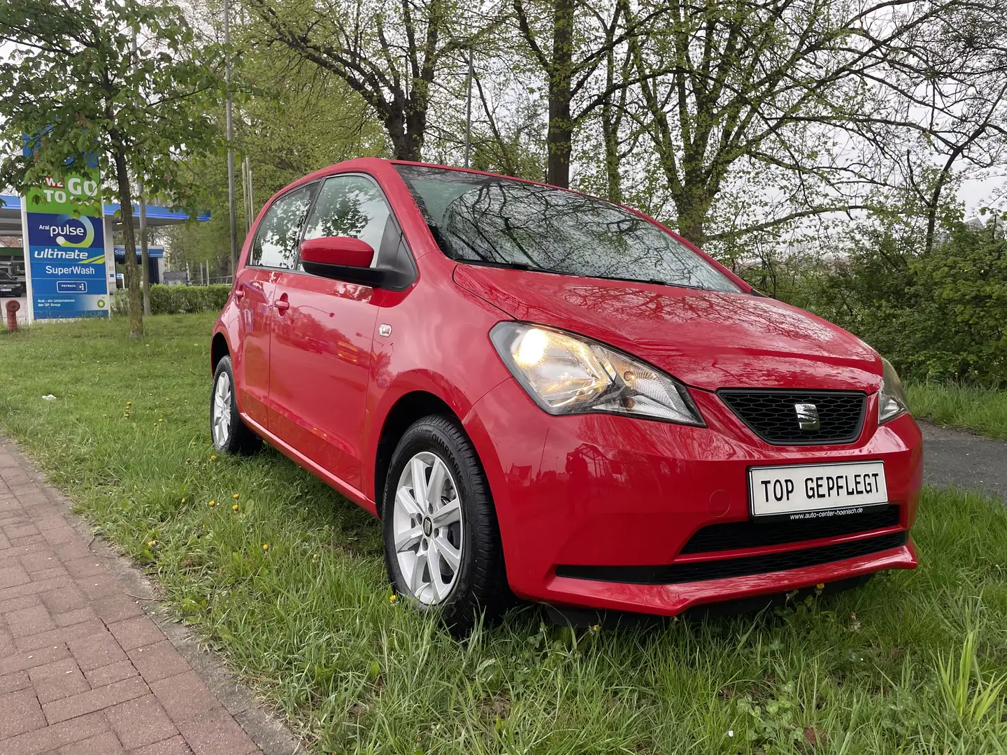 SEAT Mii 1,0  5-TÜRIG/TEMPOMAT/PDC /SHZ/GJR Rot - 2