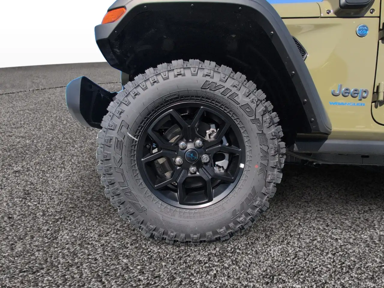 Jeep Wrangler снимка Jeep Wrangler