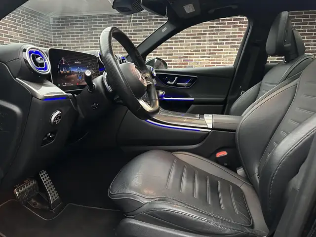 Mercedes-Benz 300 view 3