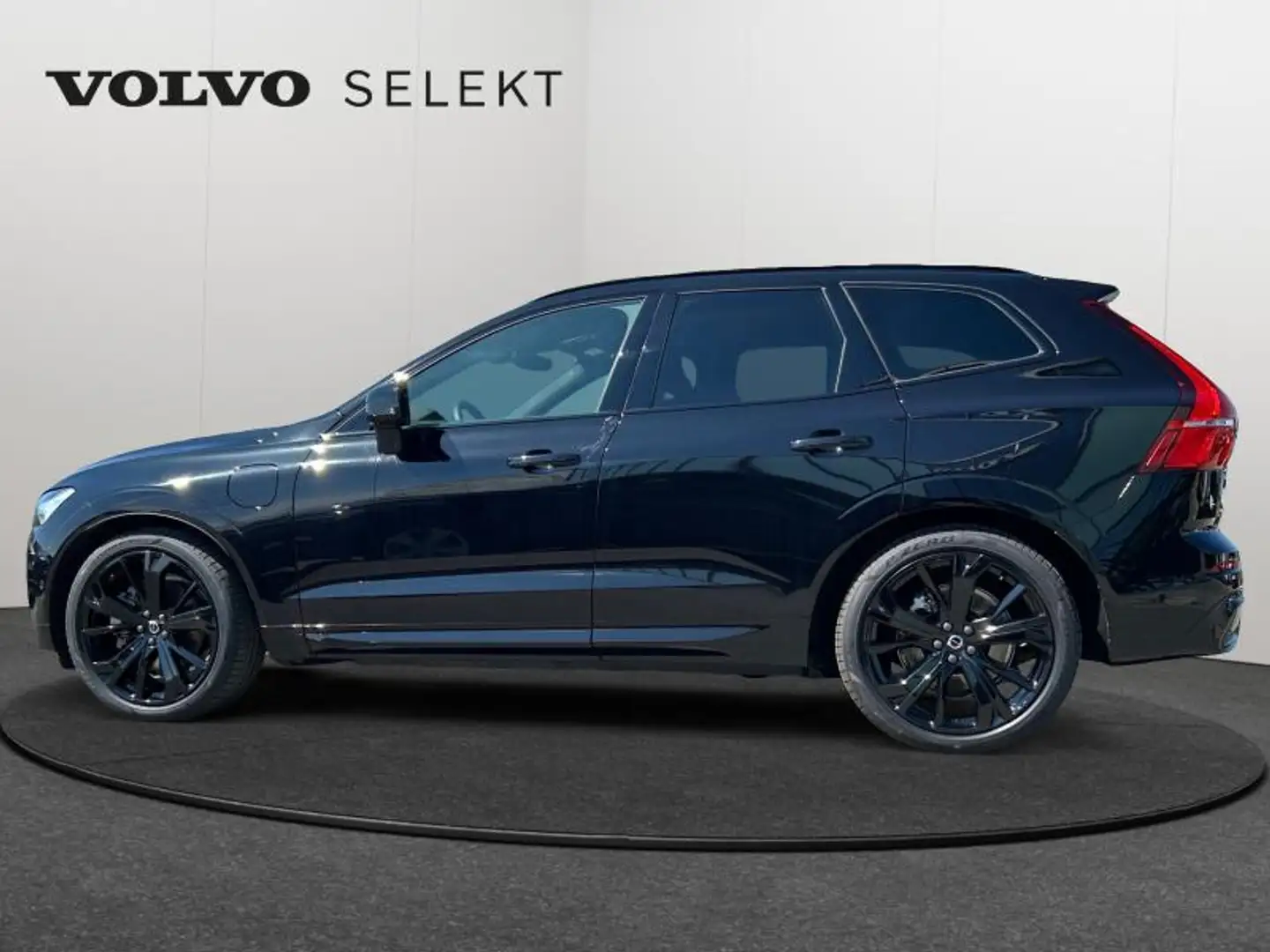 Volvo XC60 T6 AWD Black Edition Plus / Hy Noir - 2