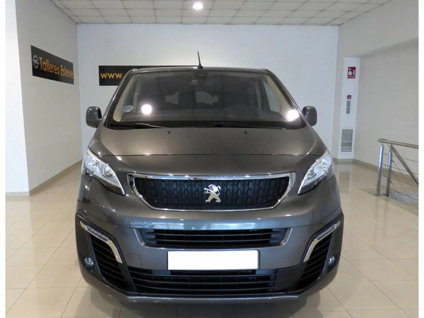 Peugeot Traveller Active 1.6 BlueHDi 88KW (120CV) Long Grigio - 2