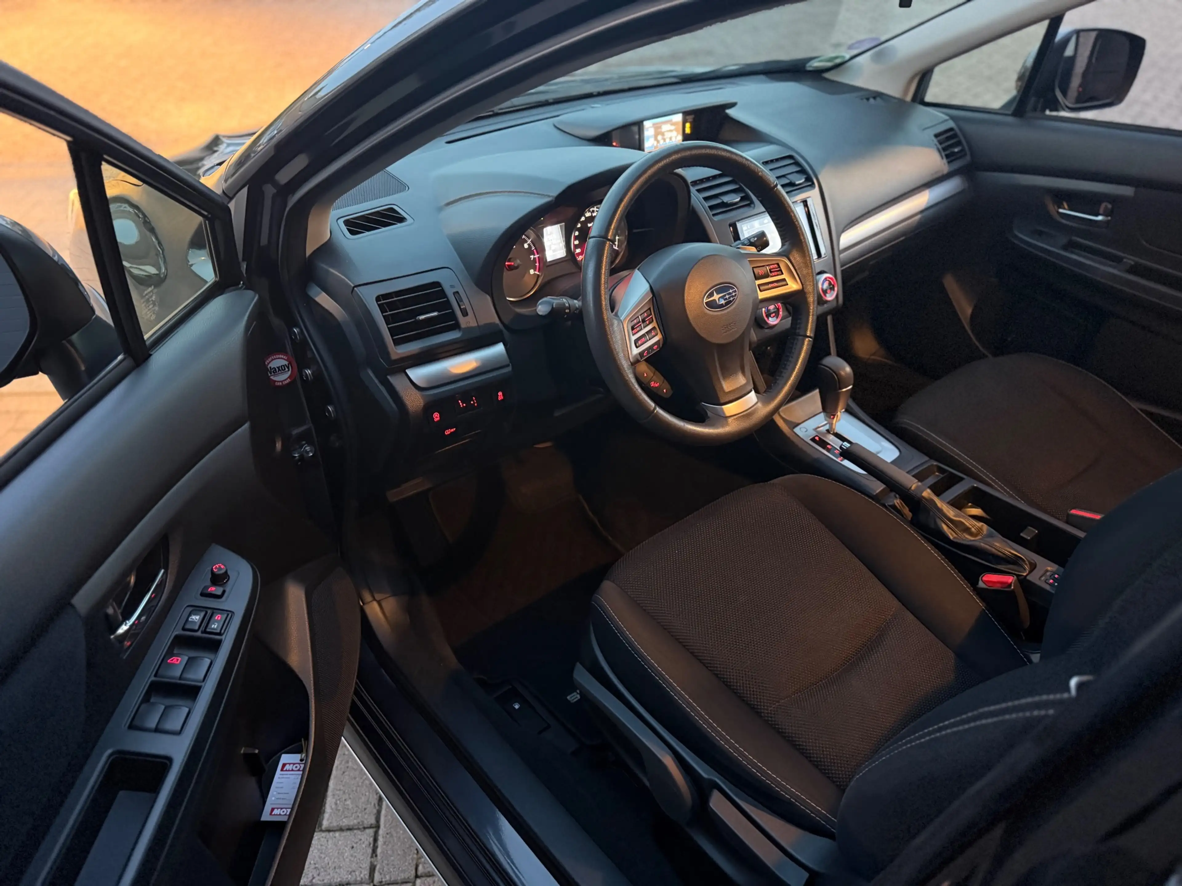 Subaru XV 2.0i Luxury 4AWD 4X4 150PK Automaat Airco Navi Elk — photo 13