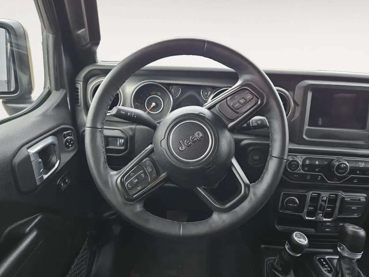 Jeep Wrangler снимка Jeep Wrangler