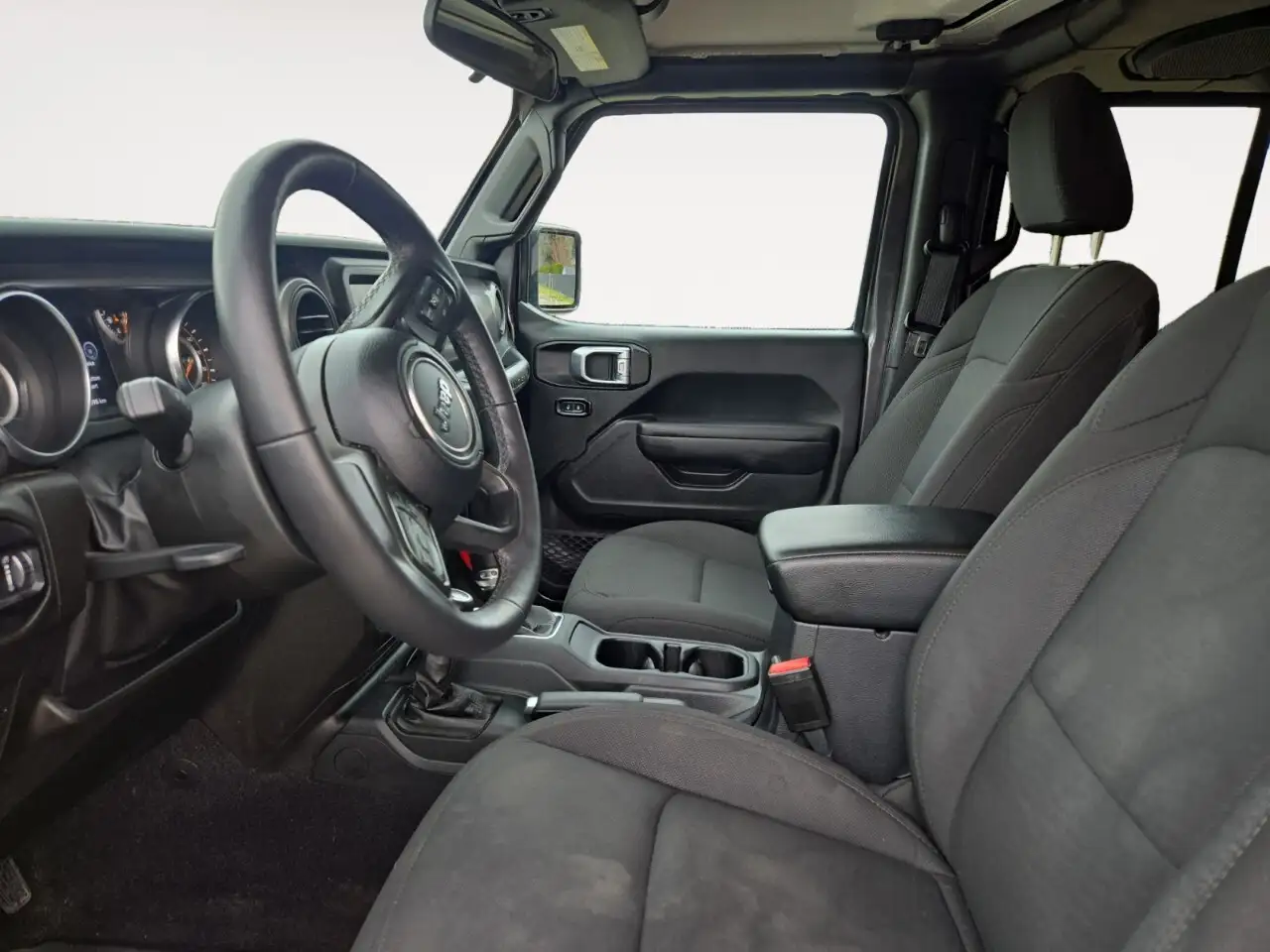 Jeep Wrangler снимка Jeep Wrangler