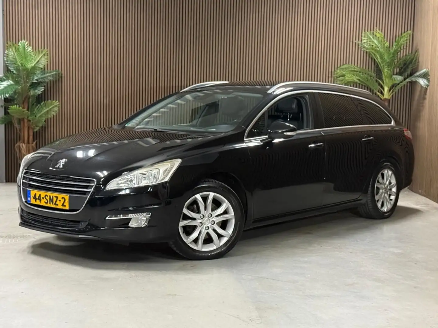 Peugeot 508 SW 1.6 THP Allure Zwart - 1