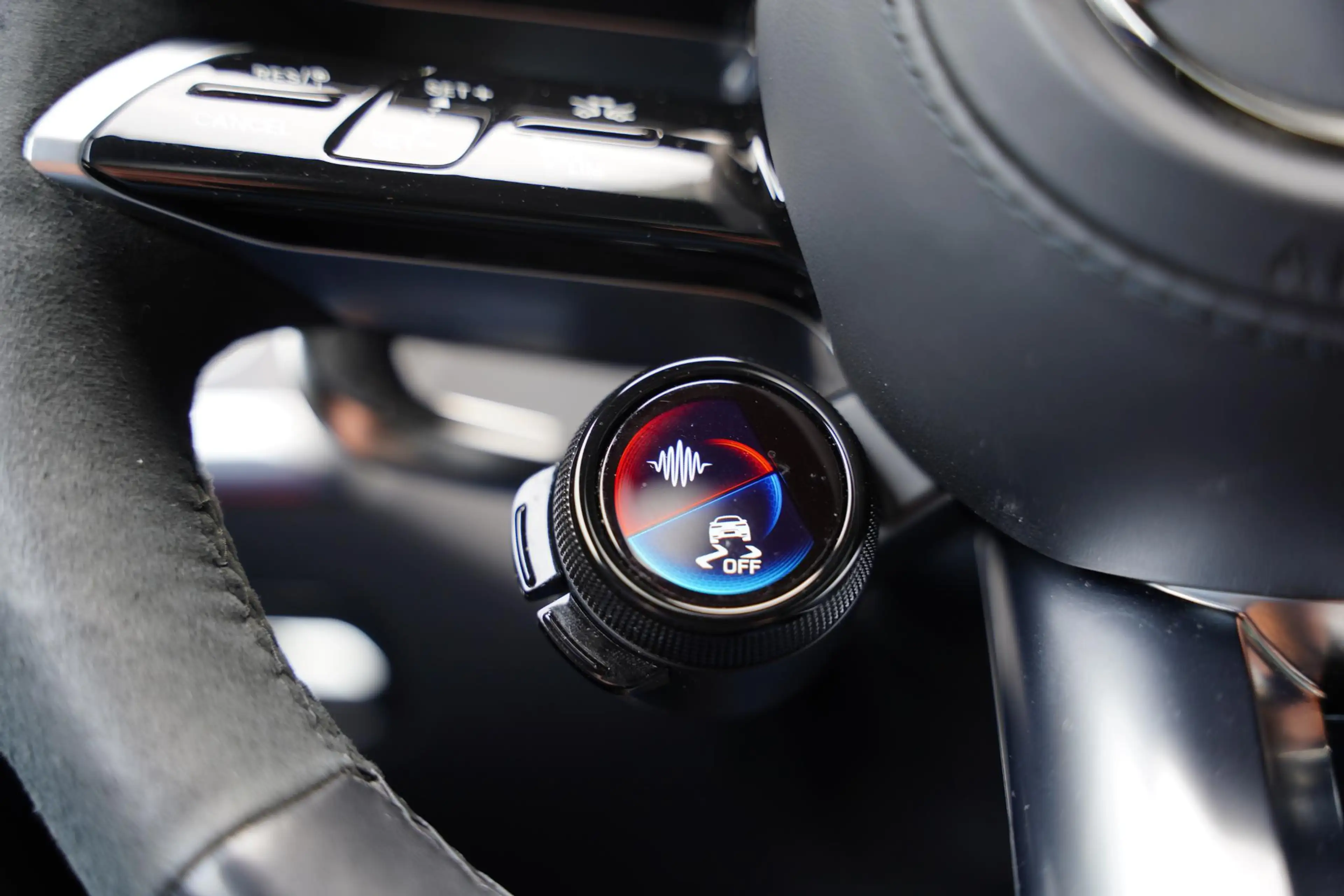 Mercedes-Benz S 63 AMG S E Performance / Carbon / Burmester — photo 20