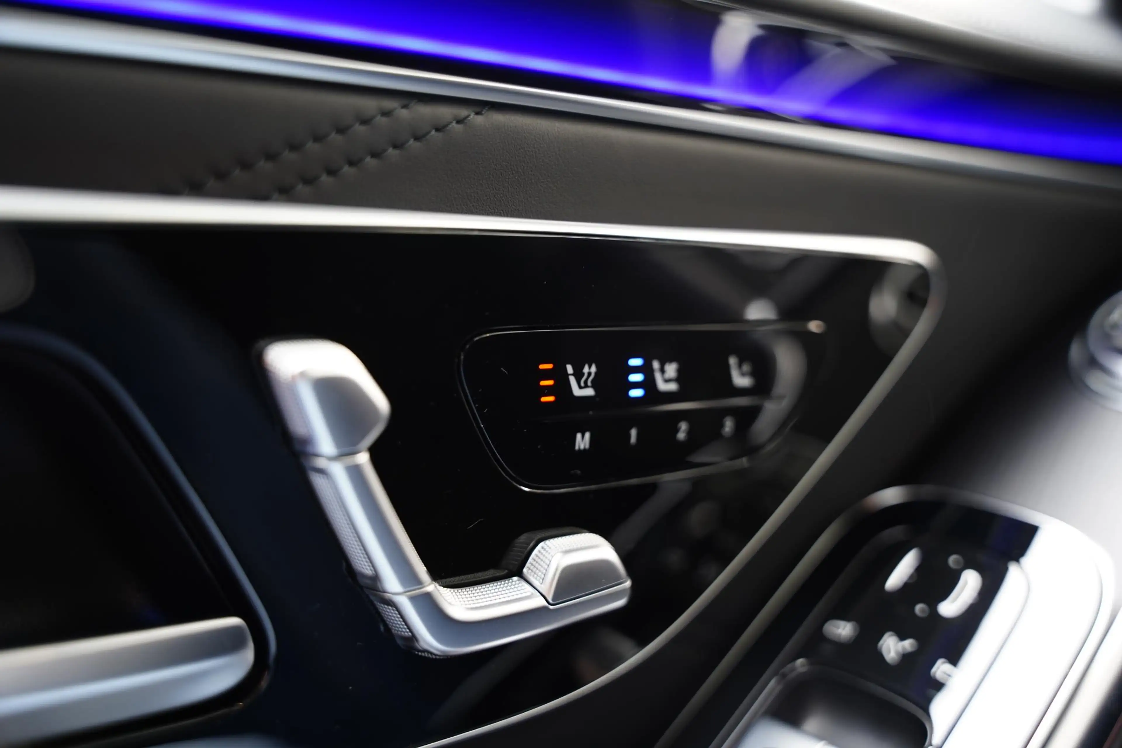 Mercedes-Benz S 63 AMG S E Performance / Carbon / Burmester — photo 23