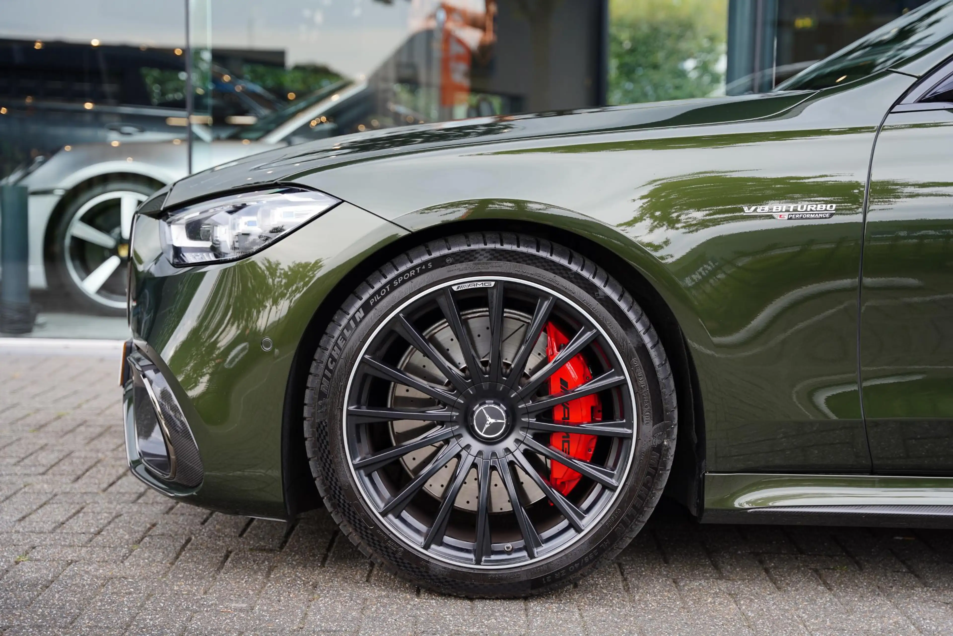 Mercedes-Benz S 63 AMG S E Performance / Carbon / Burmester — photo 34