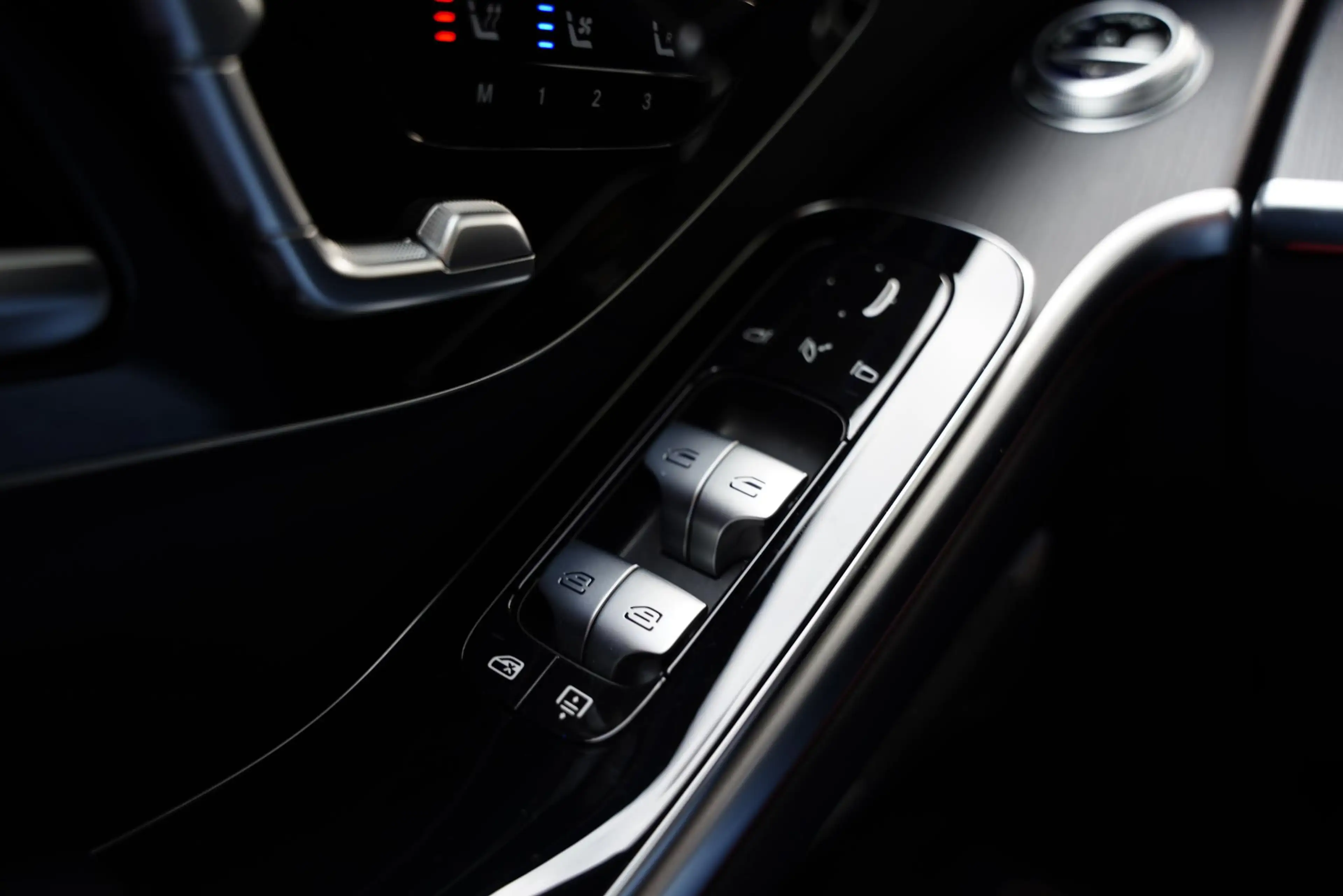 Mercedes-Benz S 63 AMG S E Performance / Carbon / Burmester — photo 24