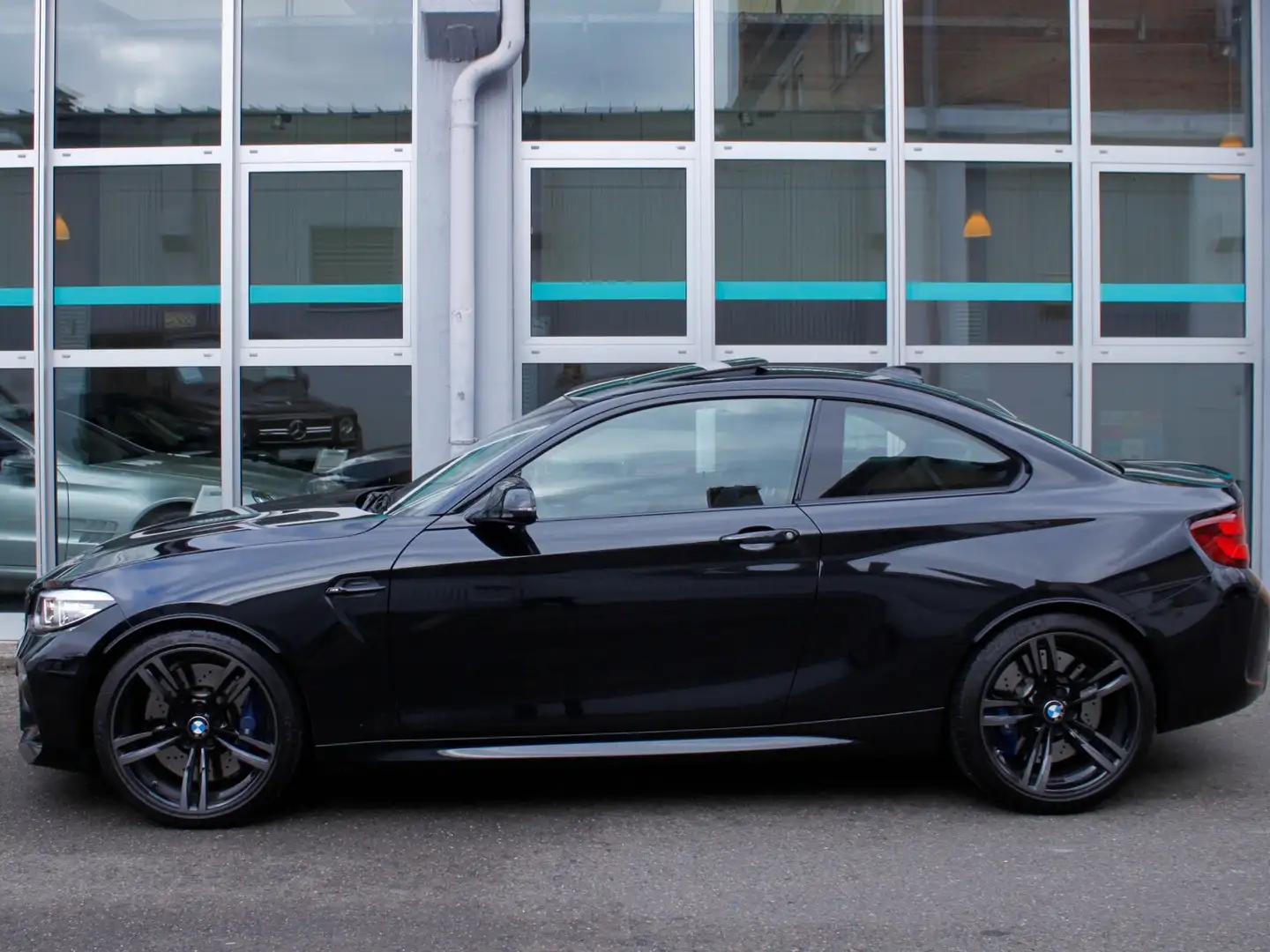 BMW M2 M2 Competition Coupe Schwarz - 1