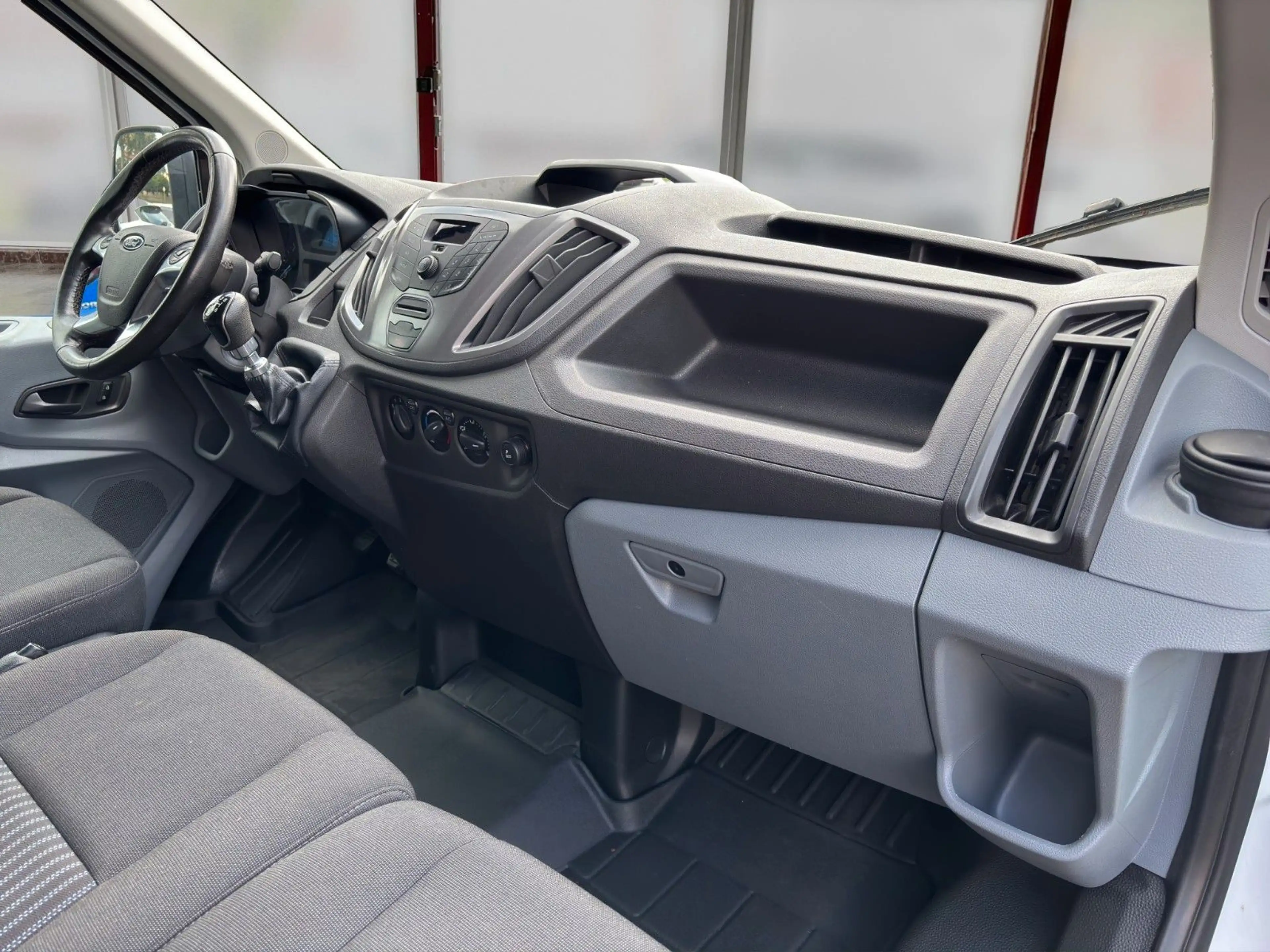 Ford Transit 350 L3H3 Trend | Klima | PDC — photo 10