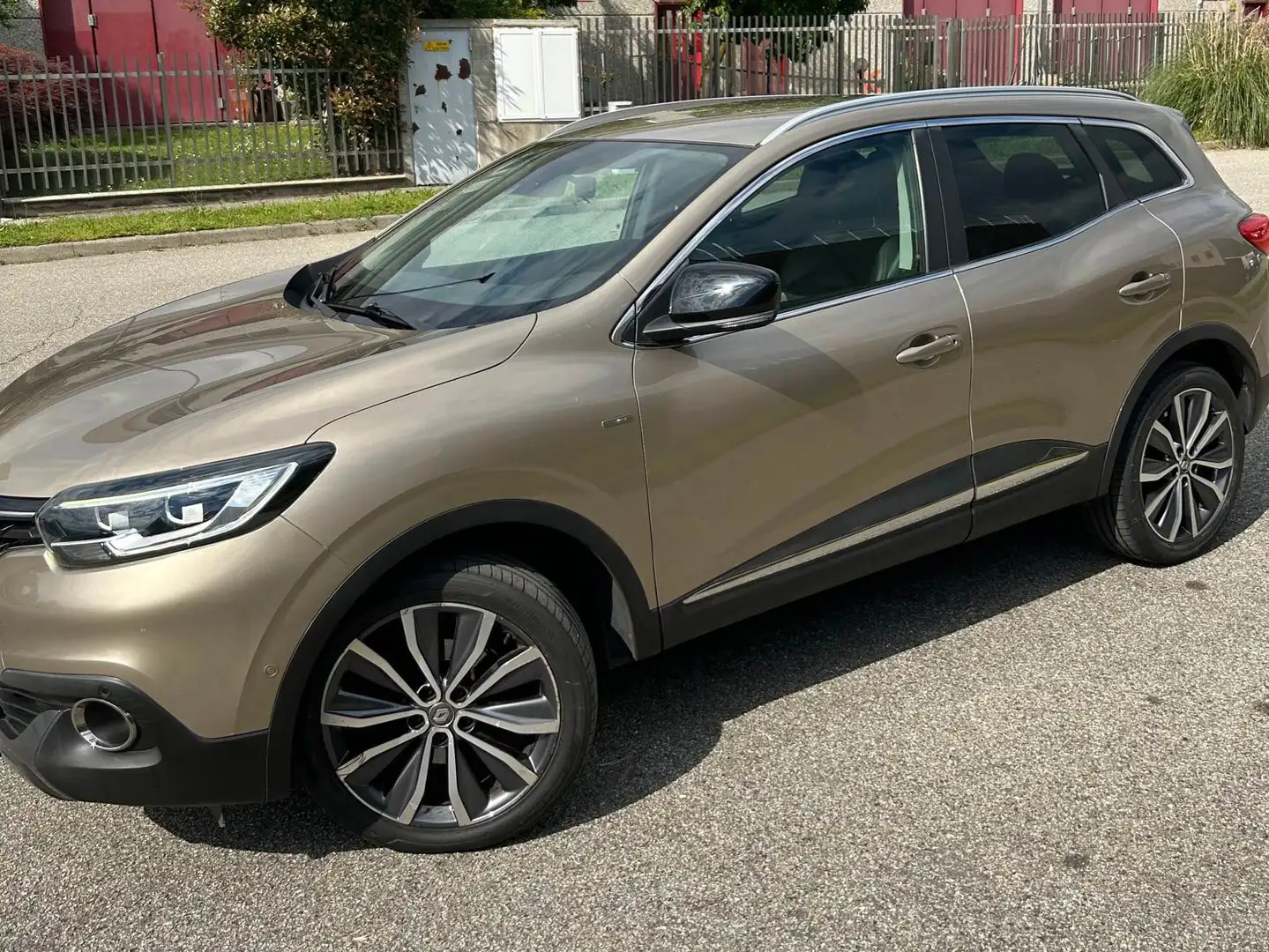 Renault Kadjar Kadjar 1.6 dci energy Bose 130cv Bronz - 2