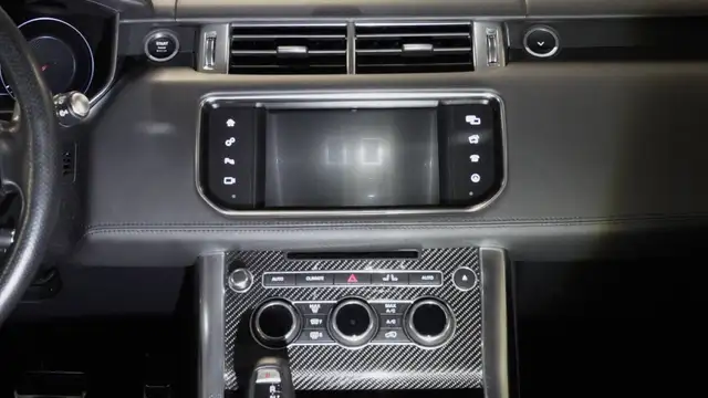 Land Rover Range Rover Sport SVR SUV V8 5.5l Ansicht 17