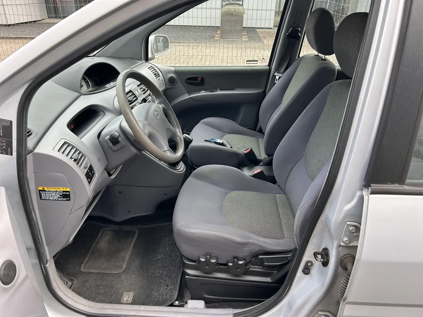 Hyundai Matrix 1.6 GLS Grijs - 2