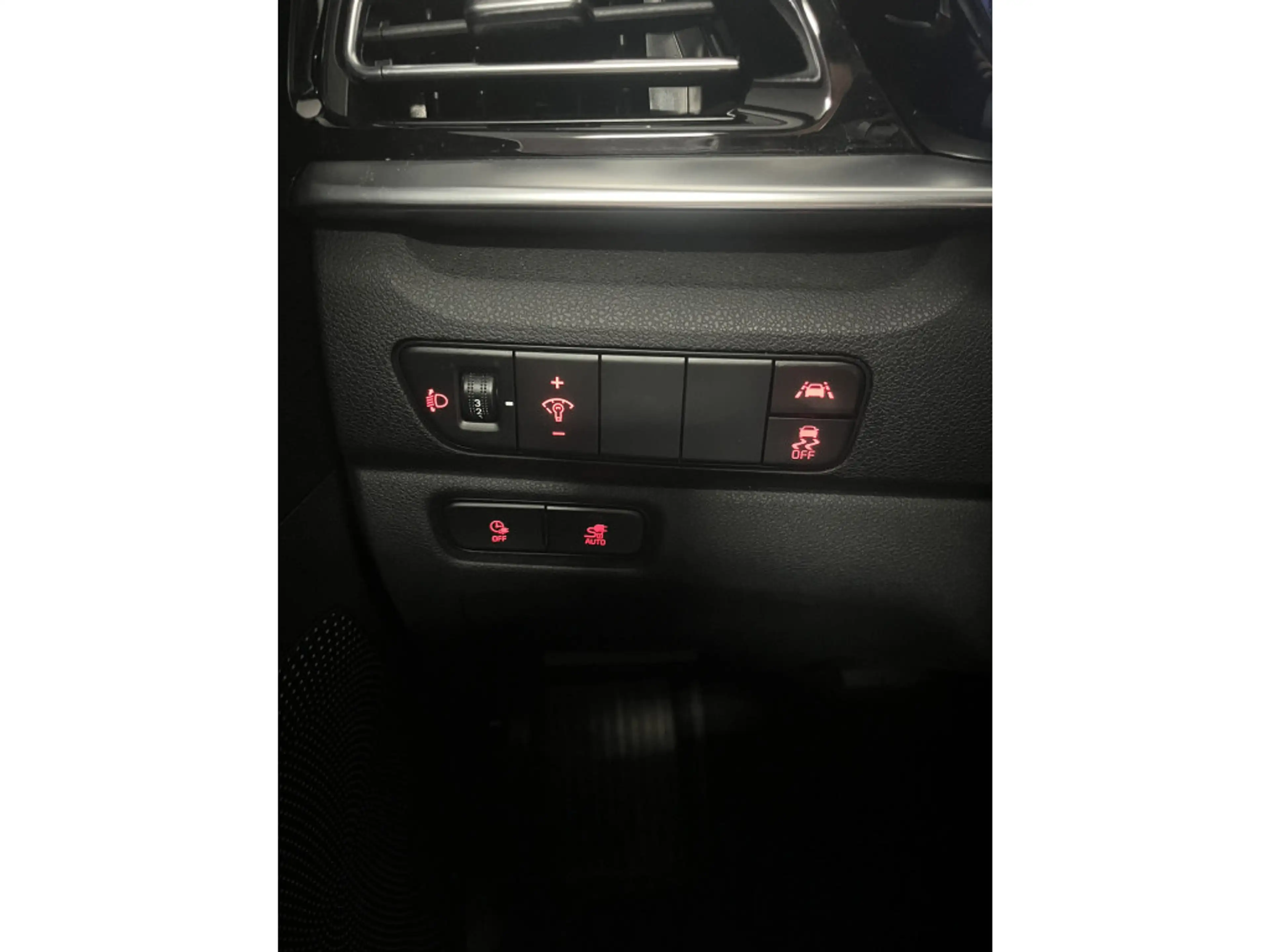 Kia e-Niro DynamicPlusLine 64 kWh 1E EIGN/ECC/3 FASE/99,4%SOH — photo 35