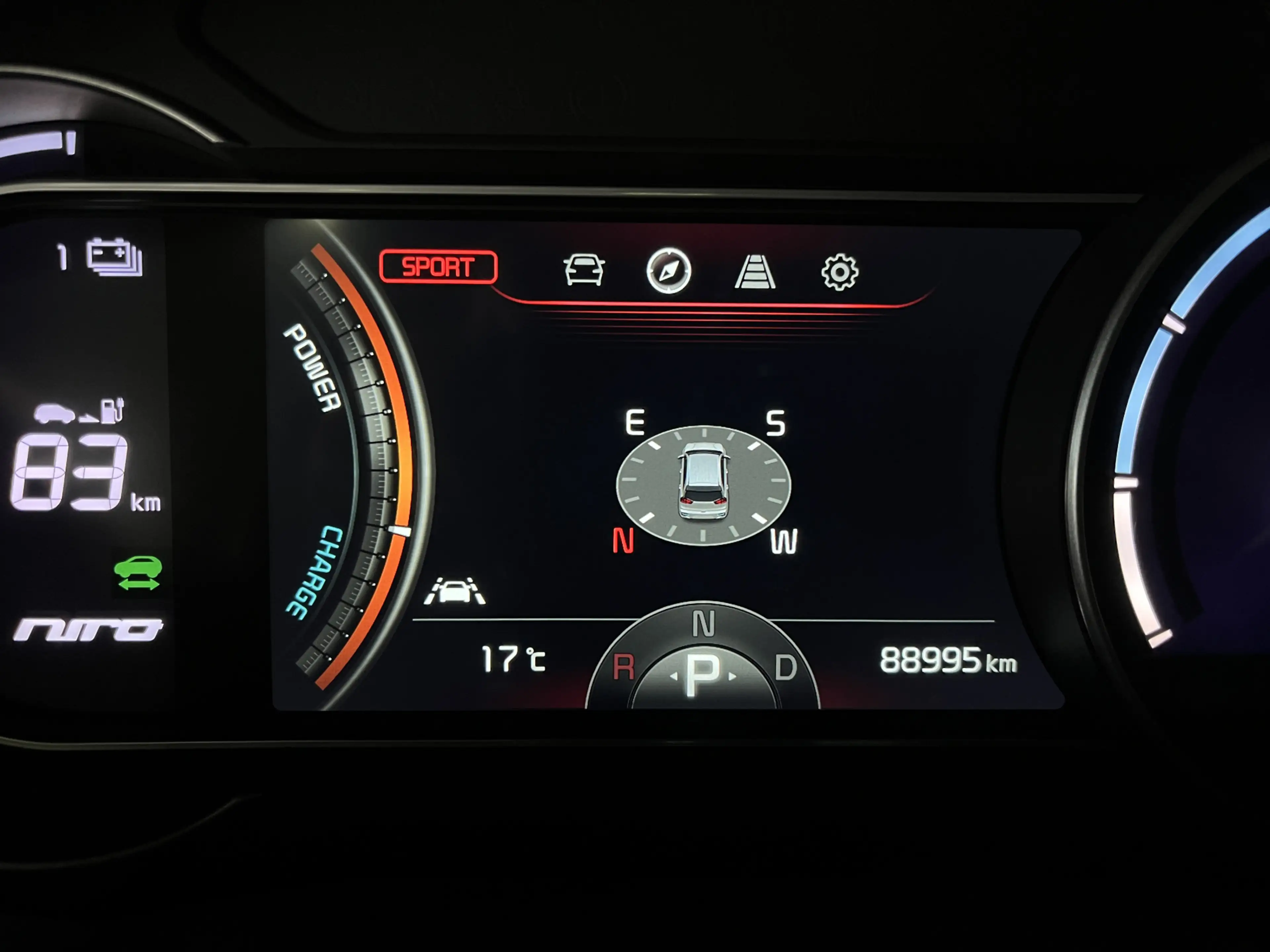 Kia e-Niro DynamicPlusLine 64 kWh 1E EIGN/ECC/3 FASE/99,4%SOH — photo 39