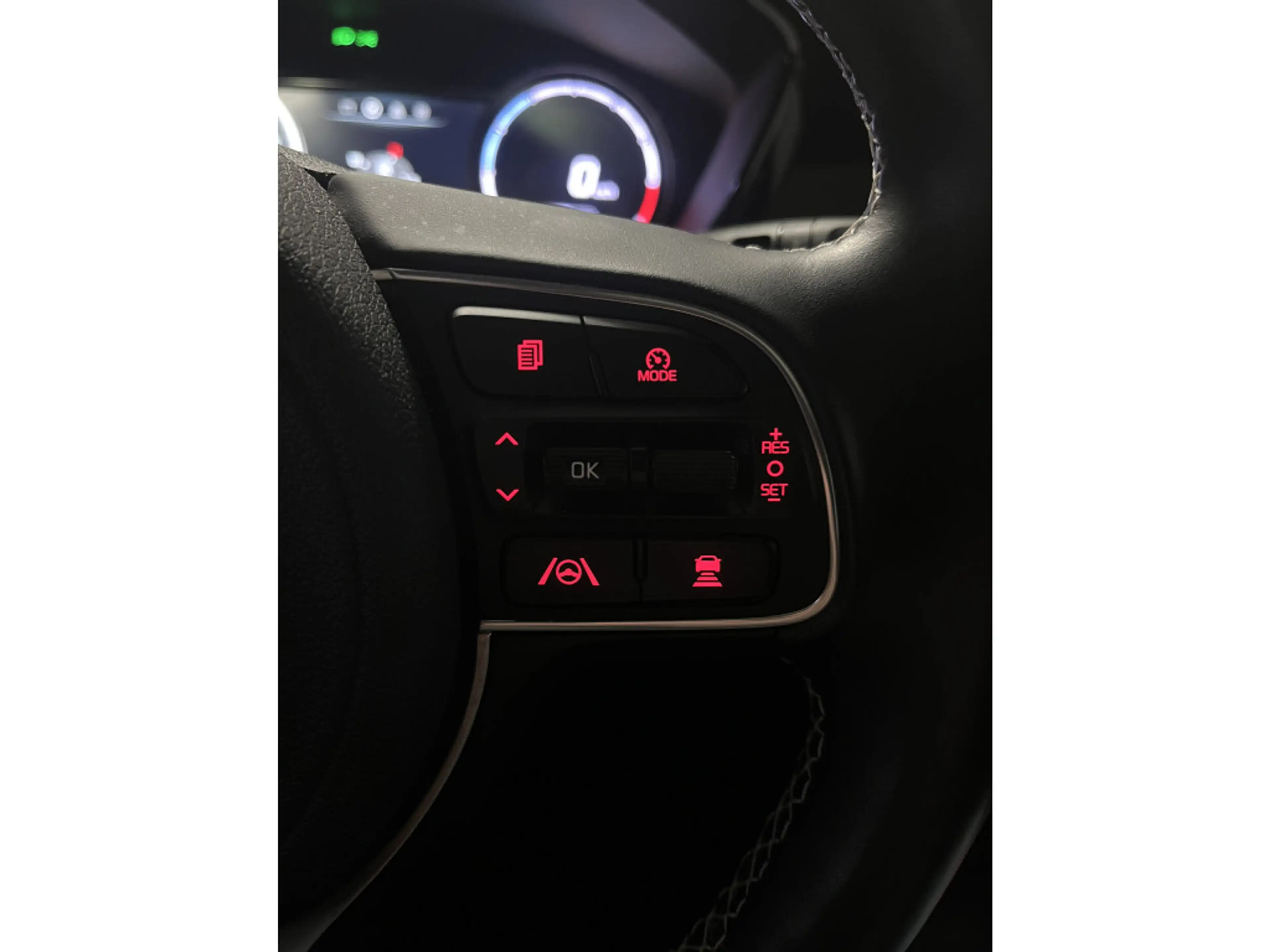 Kia e-Niro DynamicPlusLine 64 kWh 1E EIGN/ECC/3 FASE/99,4%SOH — photo 29