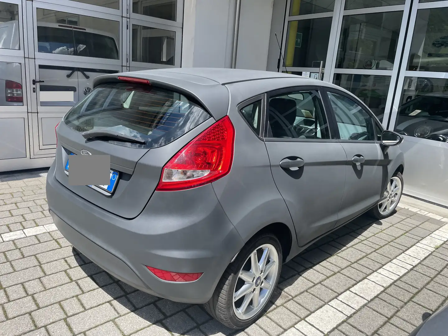 Ford Fiesta 5p 1.2 16v Titanium 82cv Noir - 2
