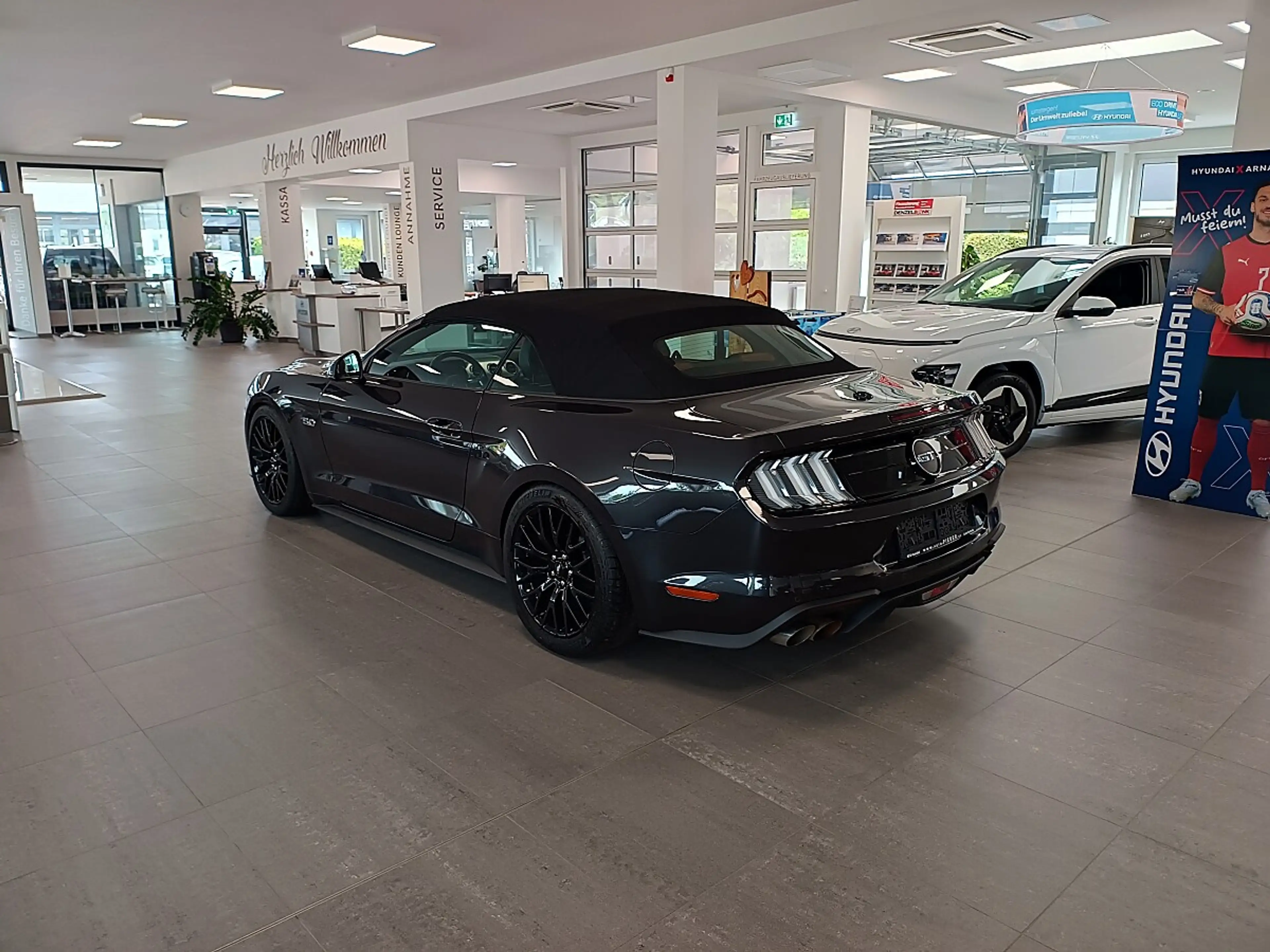 Ford Mustang 5,0 Ti-VCT V8 GT Cabrio Aut. *Navi*LED*SHZ* — photo 4