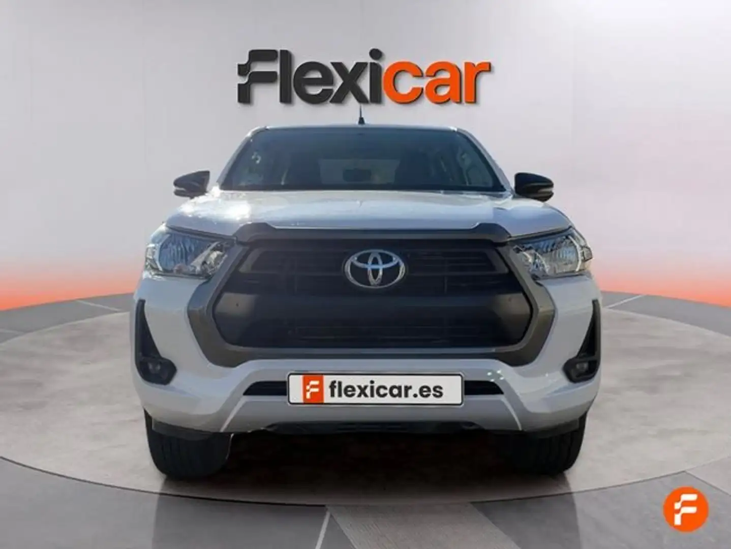 Toyota Hilux 2393 cm³ - 110 kW / 150 CV Blanco - 2