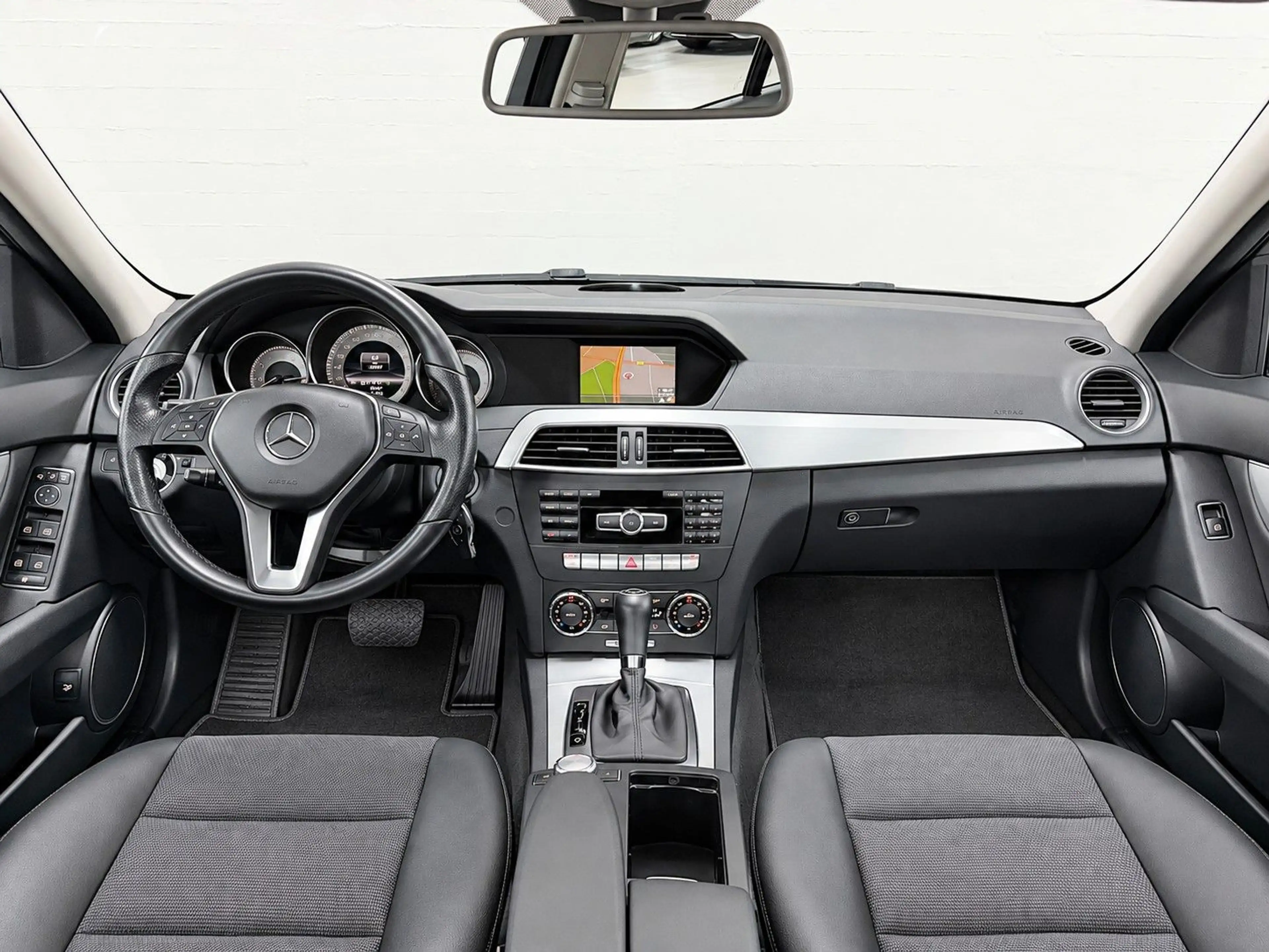 Mercedes-Benz C 180 CGI 7G-TRONIC AVANTGARDE*AUS 2 HAND* — photo 9