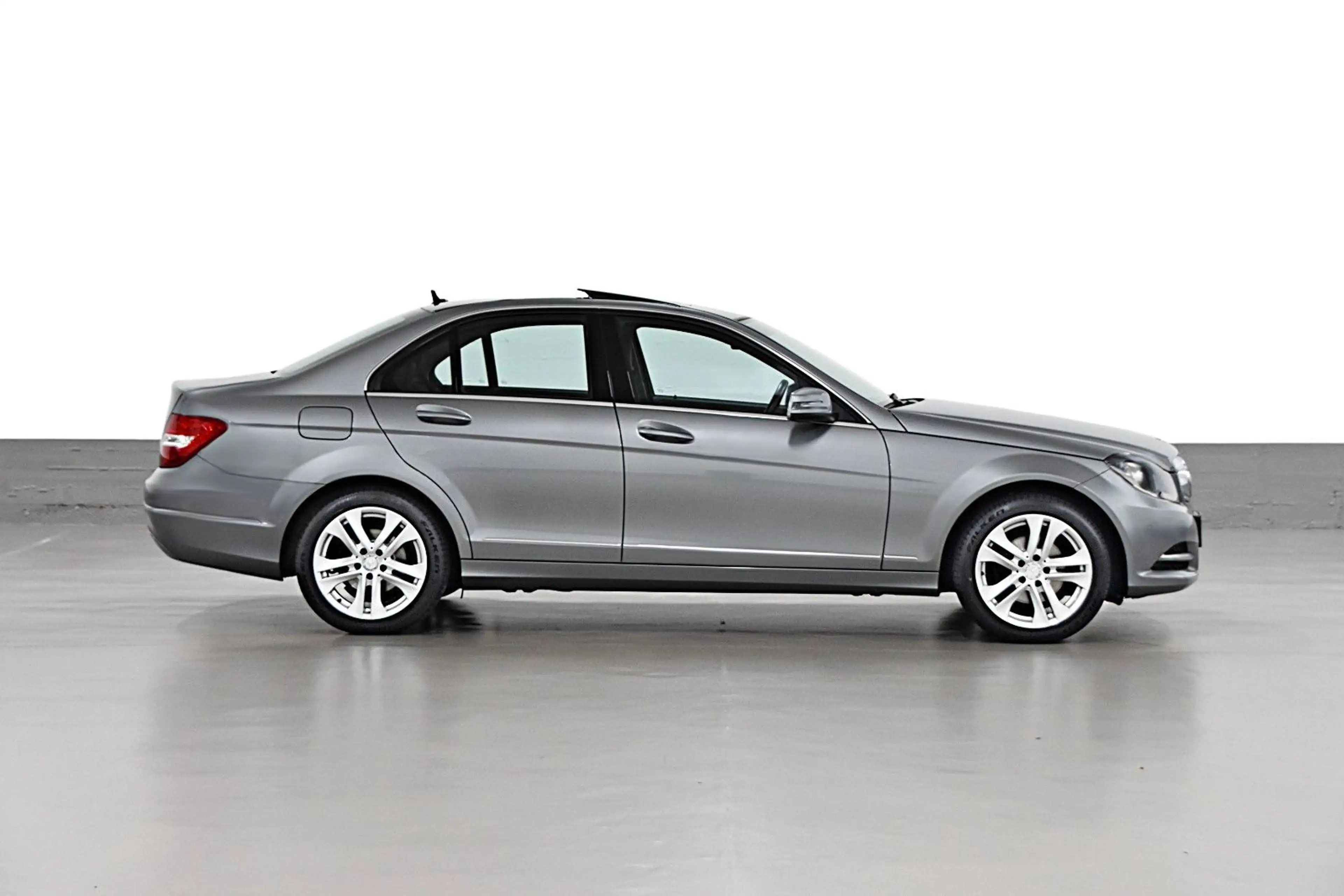 Mercedes-Benz C 180 CGI 7G-TRONIC AVANTGARDE*AUS 2 HAND* — photo 7
