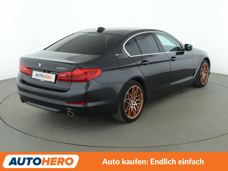 BMW 530 530e Aut.*NAVI*TEMPO*CAM*PDC*SHZ*LIM*ALU* — photo 6