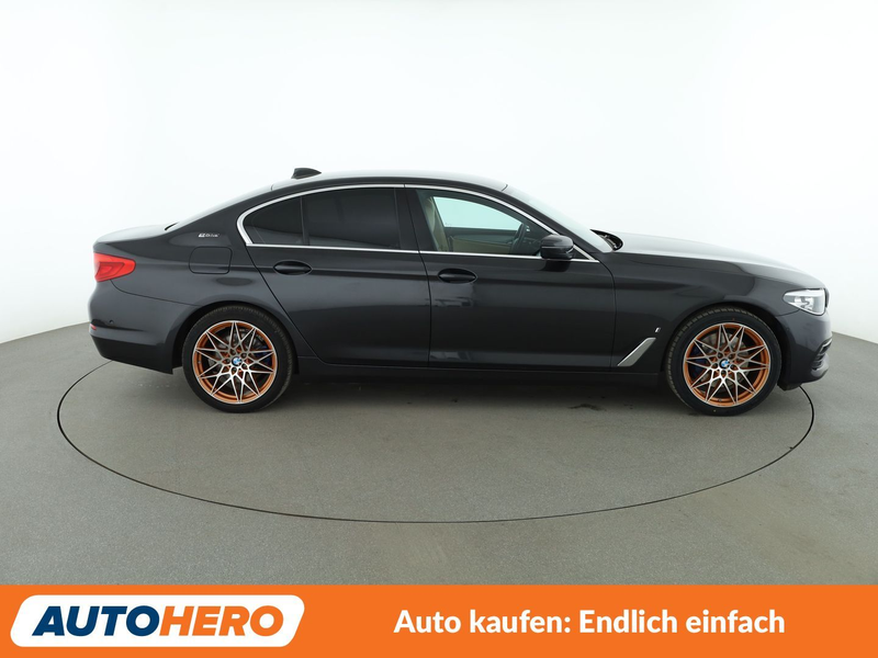 BMW 530 530e Aut.*NAVI*TEMPO*CAM*PDC*SHZ*LIM*ALU* — photo 7
