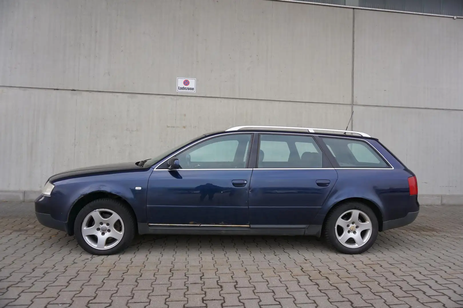 Audi A6 2.4 V6 30V Avant Automatik AHK SHZ Klima Niebieski - 2