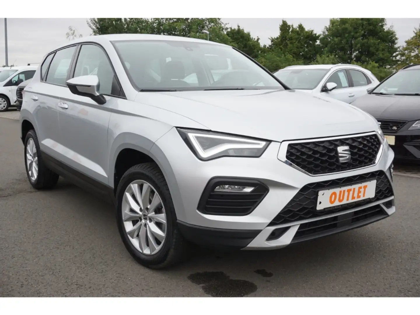 SEAT Ateca 1.5TSI-150PS-LED-Navi-Sitzhz-schw.AHK-Tempo-EU6 Argent - 2