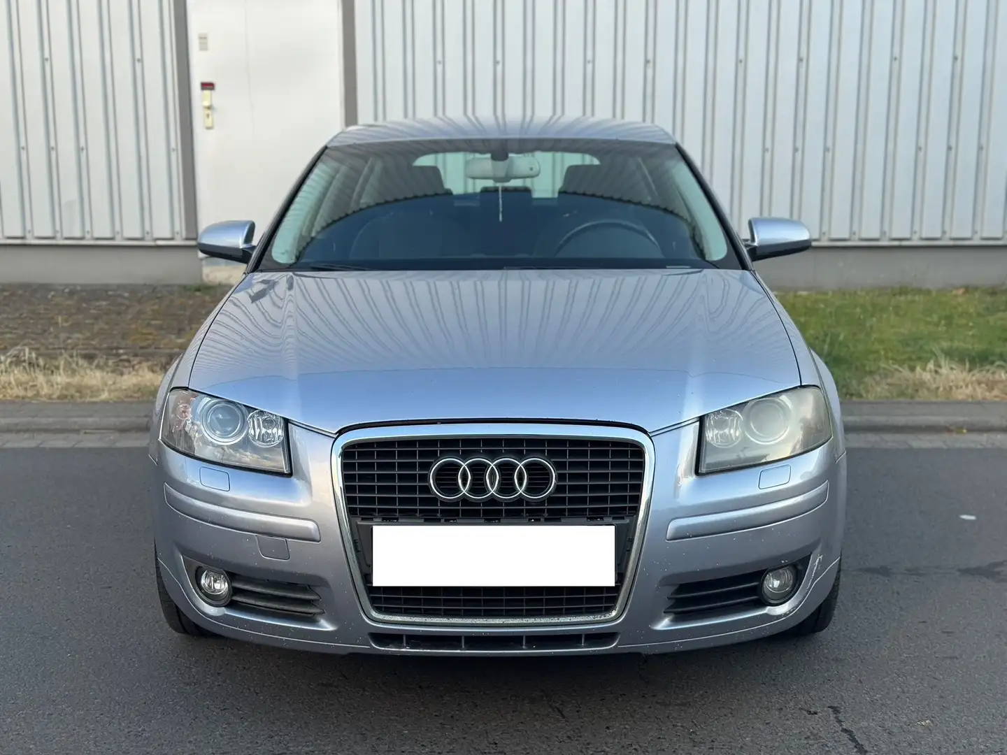 Audi A3 1.9 TDI Sportback DPF Ambiente Gris - 2