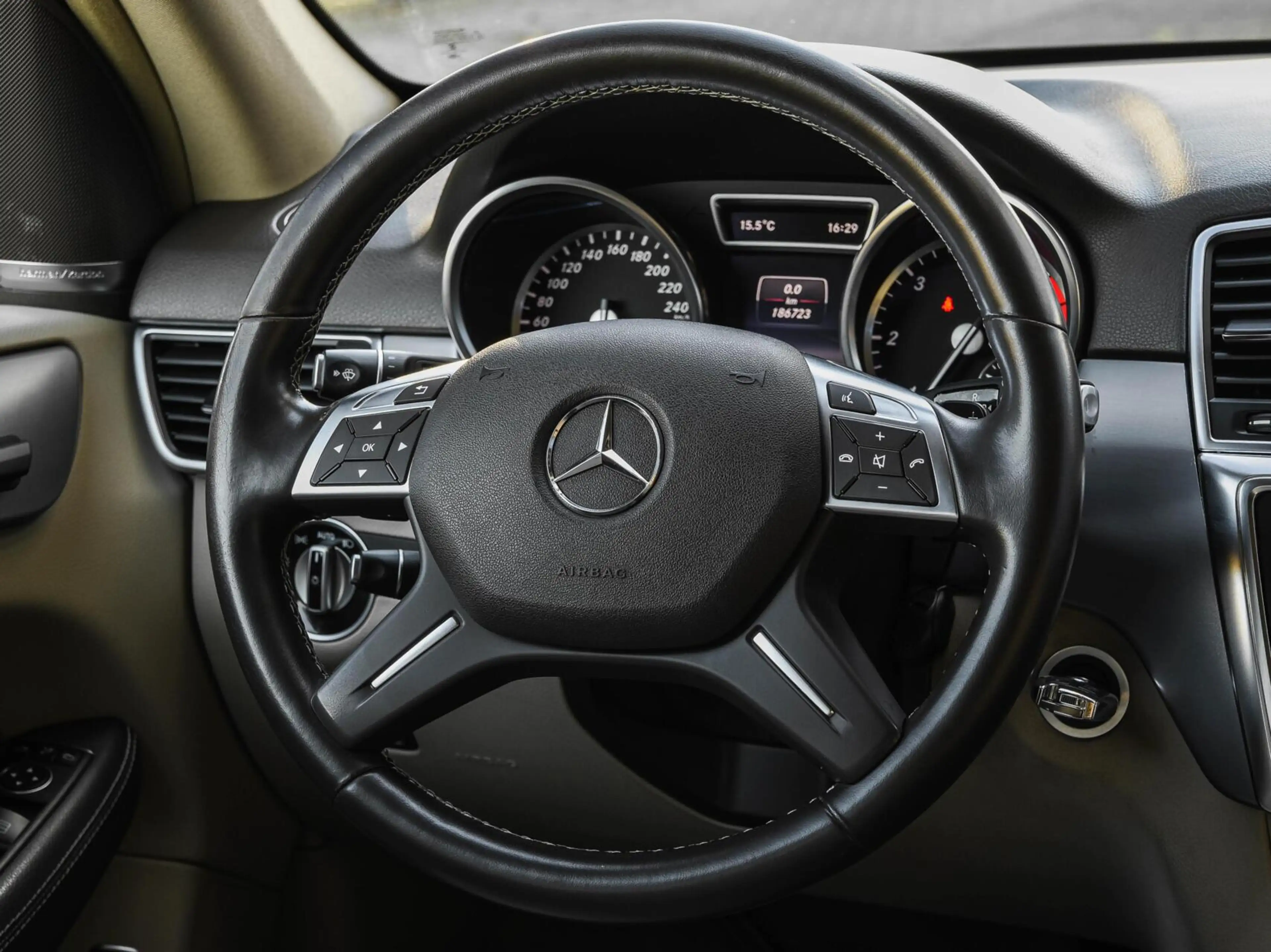 Mercedes-Benz ML 350 M-klasse BlueTEC — photo 12