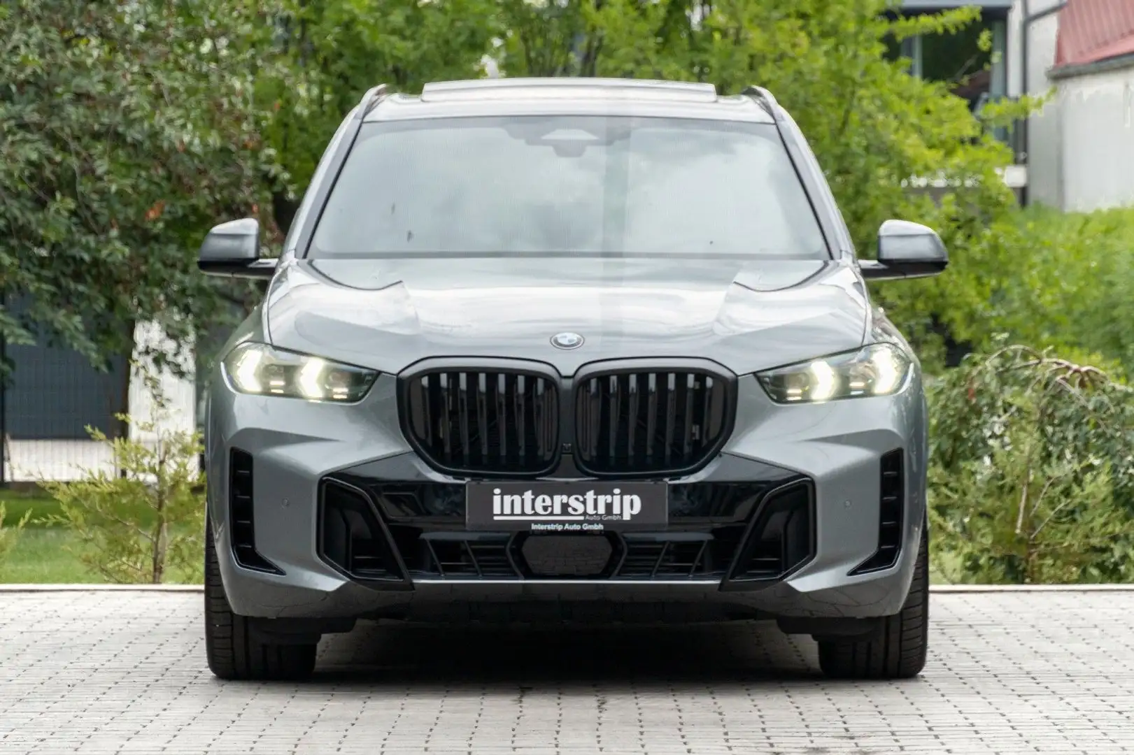 BMW X5 30d M SPORT.LUFTF.PANO.AHK.DR.ASS.H/K.HUD.360 Grau - 2