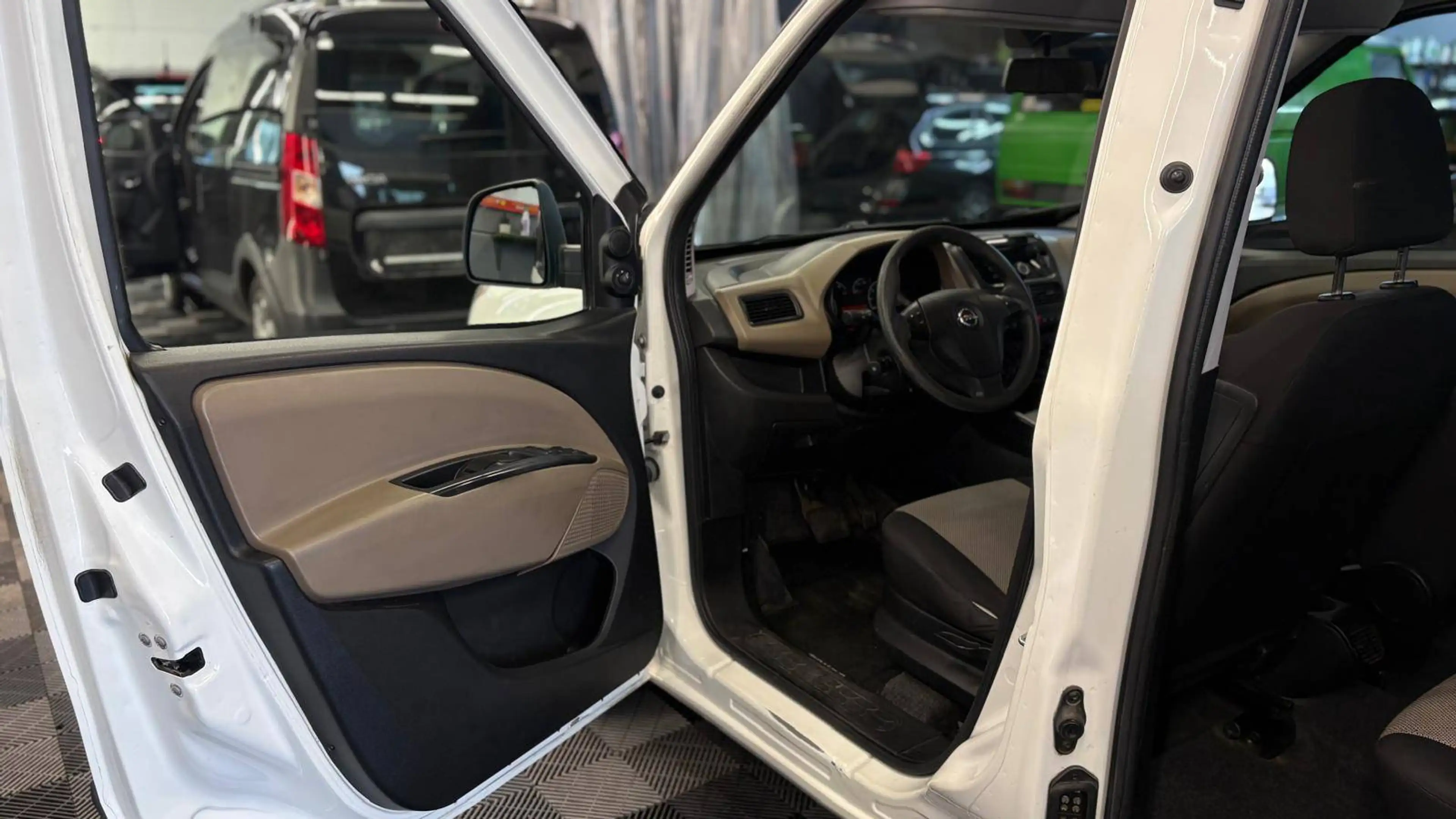Opel Combo 1.6 CDTI bj. 2014 AUTOMATIQUE 7-ZITPLAATSEN 193.788 KM. — photo 6