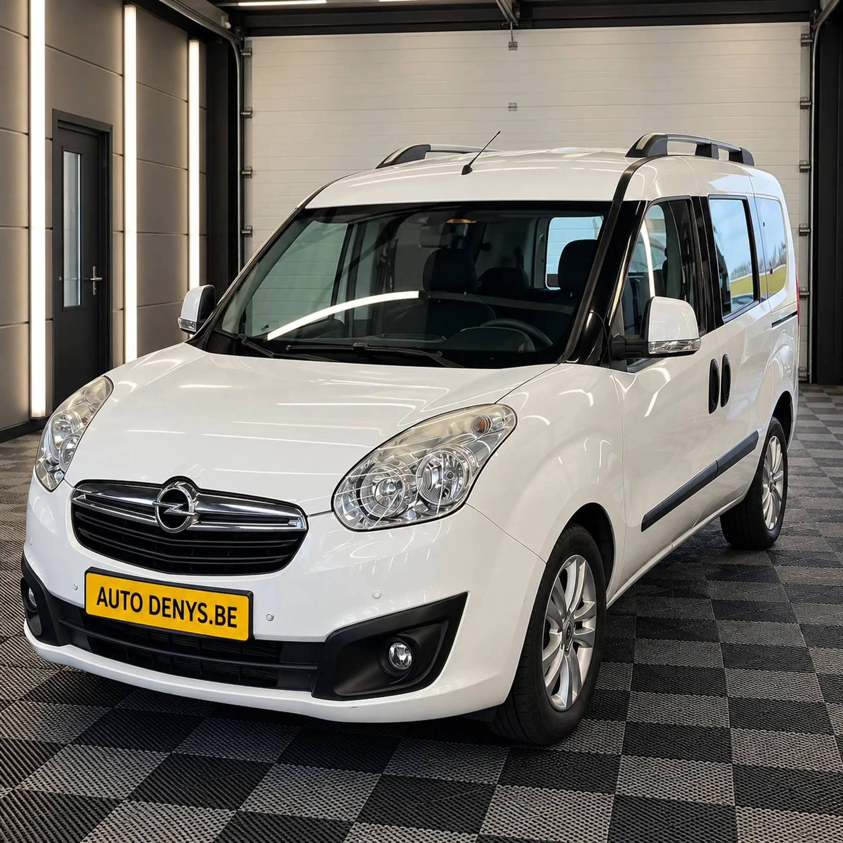 Opel Combo 1.6 CDTI bj. 2014 AUTOMATIQUE 7-ZITPLAATSEN 193.788 KM.