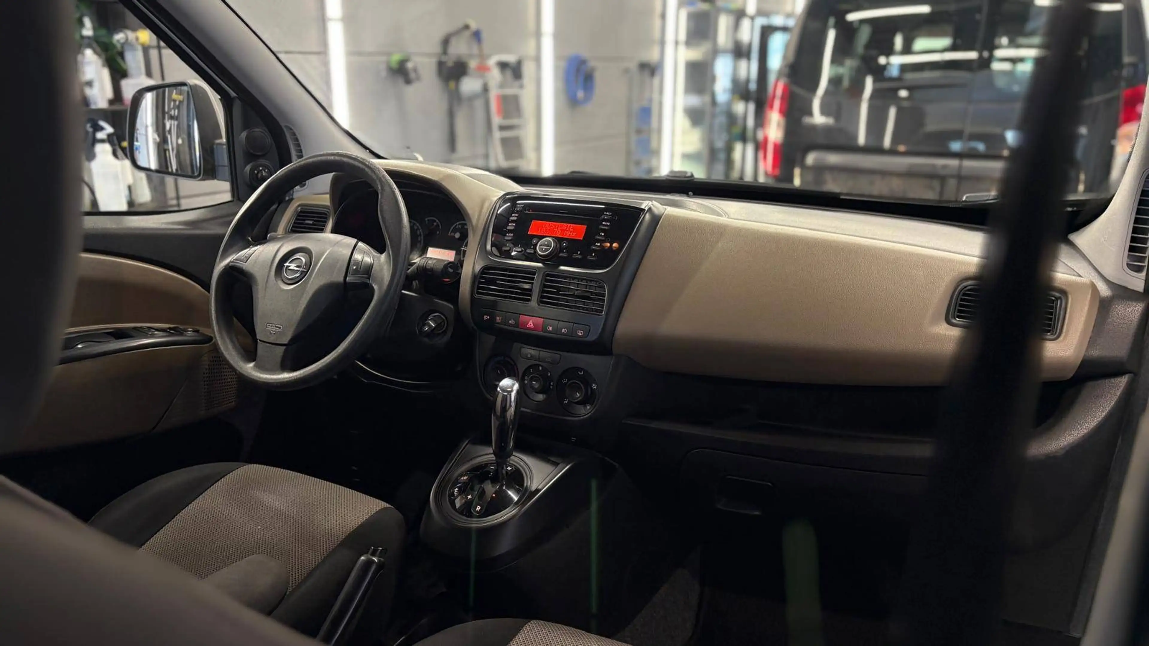 Opel Combo 1.6 CDTI bj. 2014 AUTOMATIQUE 7-ZITPLAATSEN 193.788 KM. — photo 8