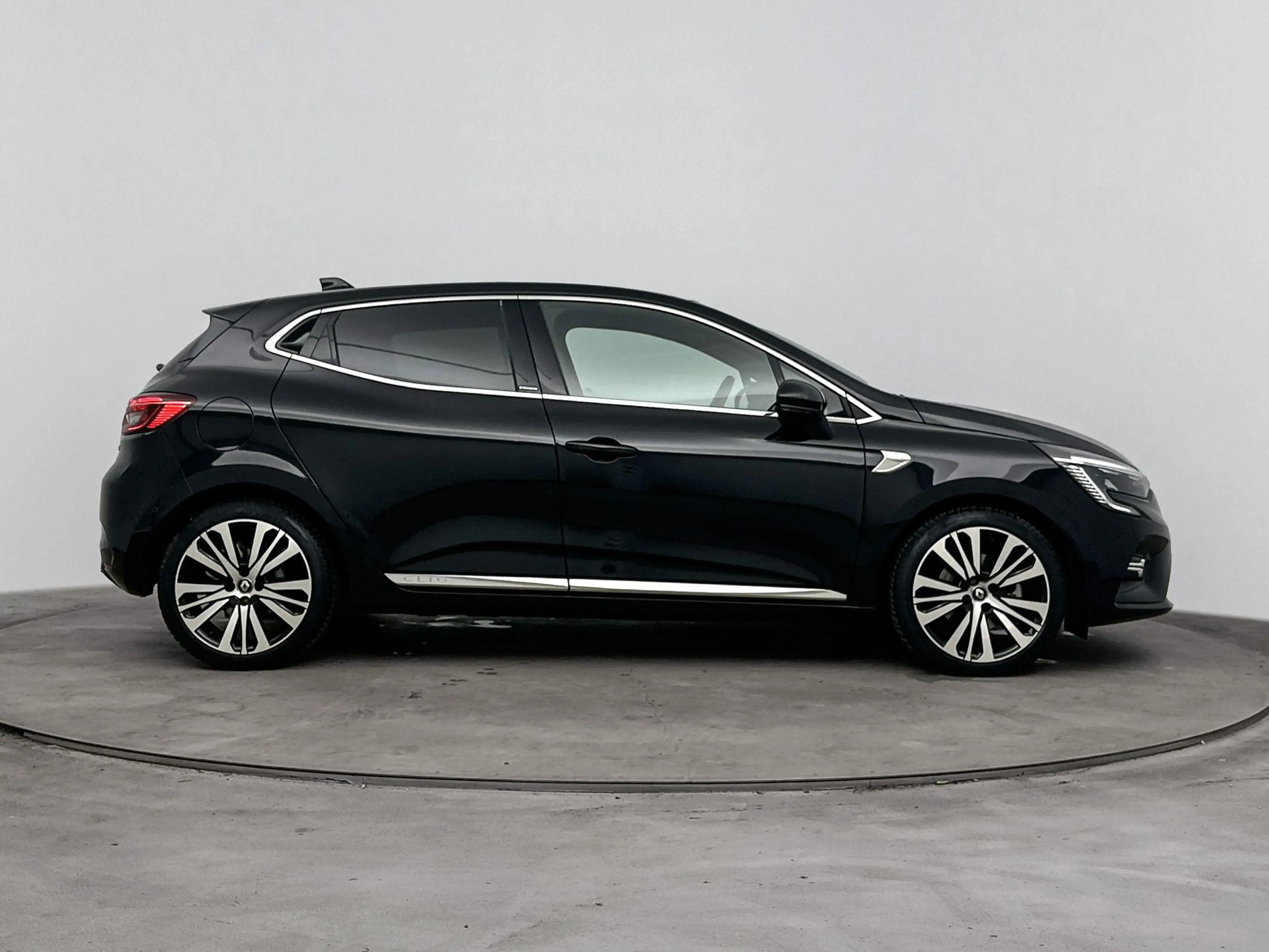 Renault Clio E-Tech Hybrid 140pk Initiale Paris | 360 Camera | — photo 10