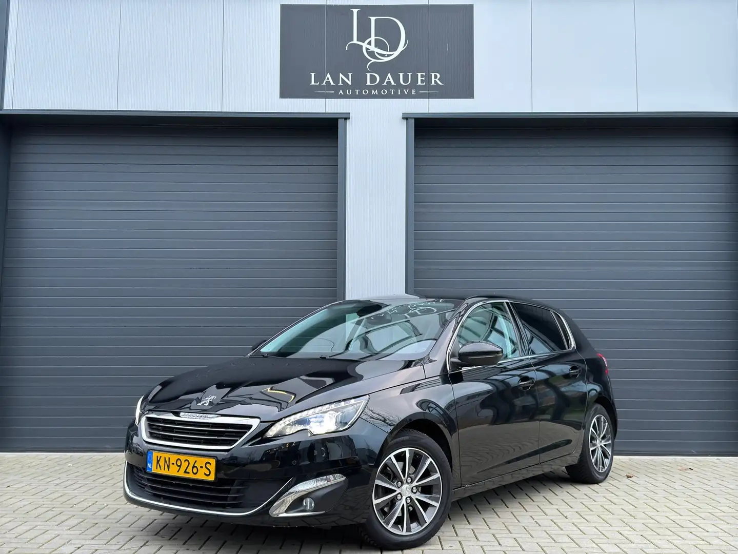 Peugeot 308 1.2 Allure / Wit INTERIEUR / Pano / Luxe uitv! Zwart - 1