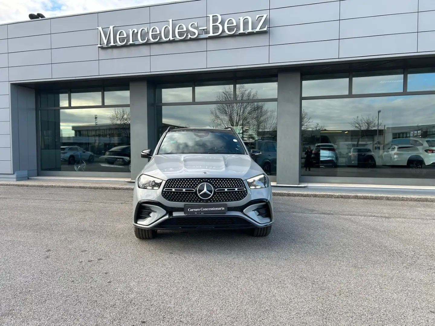 Mercedes-Benz GLE 350 de 4MATIC Plug-in hybrid Šedá - 2