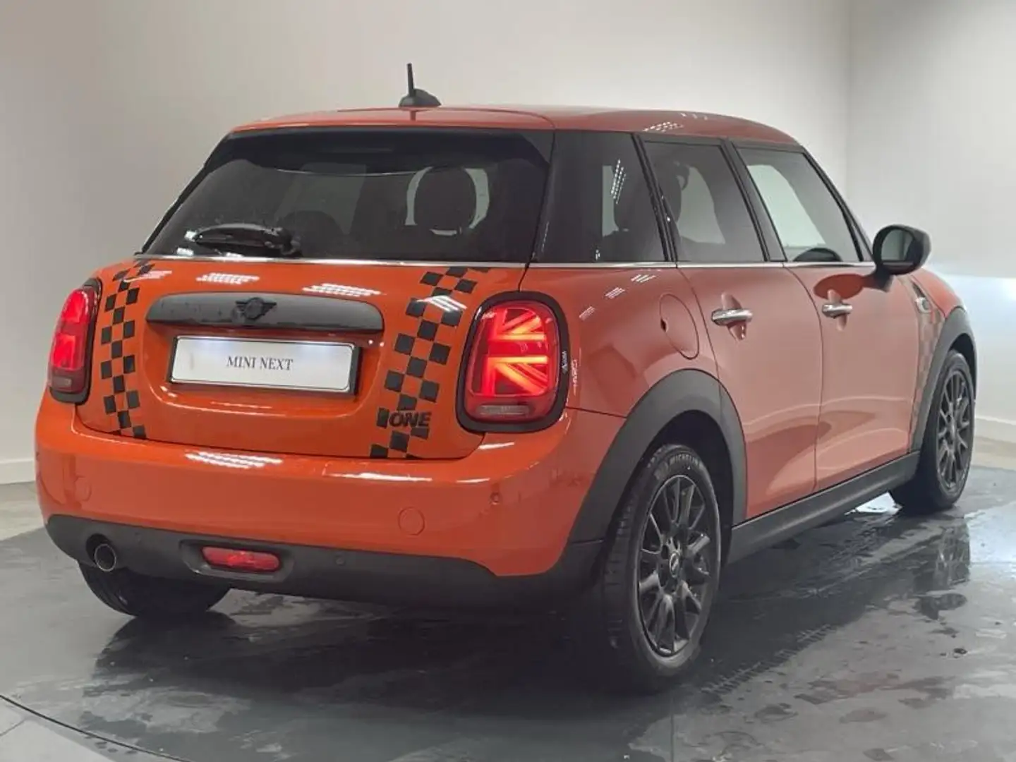 MINI One One 102ch Chili BVA7 109g Orange - 2