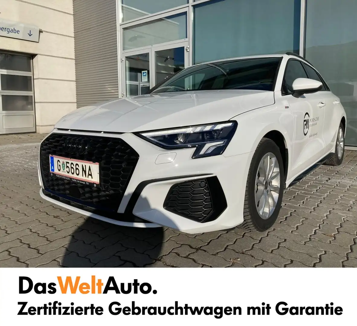 Audi A3 35 TFSI S line exterieur Blanc - 1