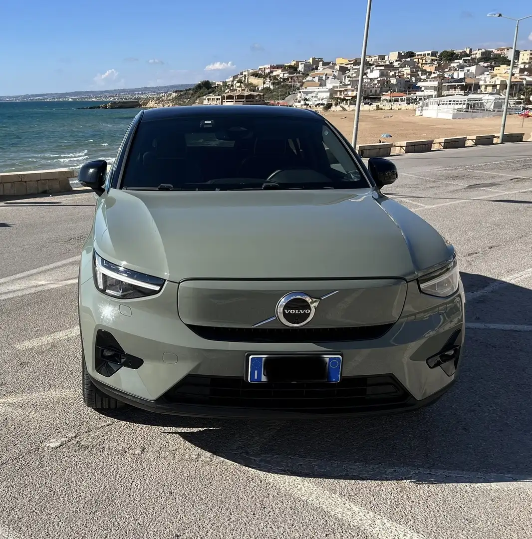 Volvo C40 twin motor Plus awd - 1