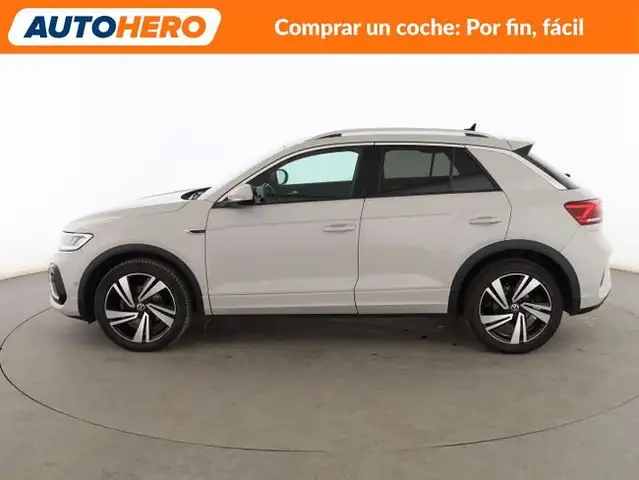 Volkswagen T-Roc view 3