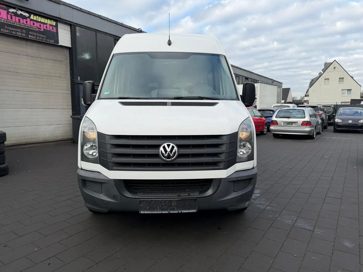 Volkswagen Crafter 35 mittel L2H2 Hochdach Behindertengerecht 9 Sitze Weiß - 2