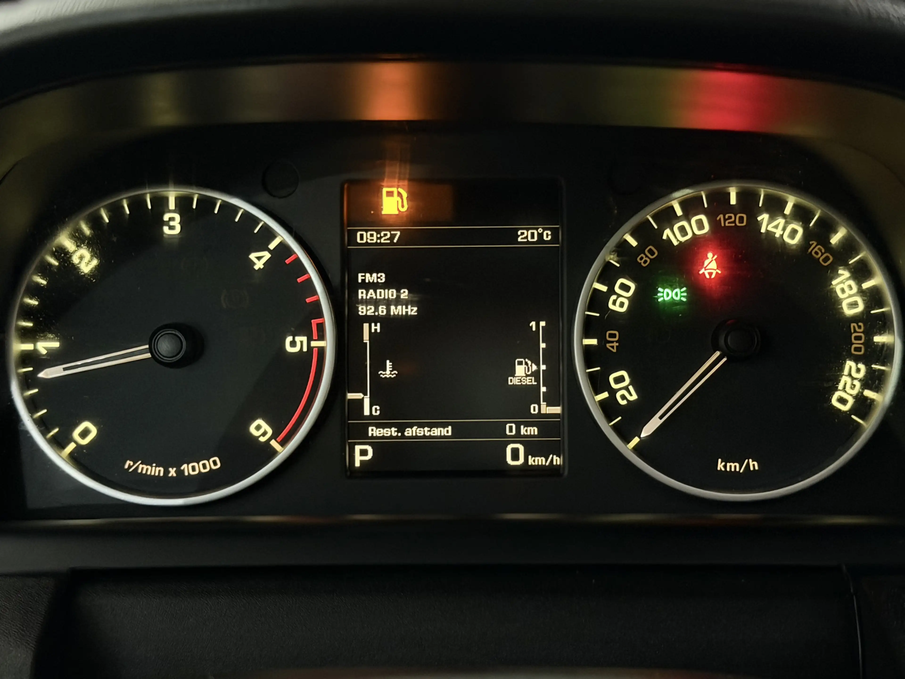 Land Rover Discovery 3.0 SDV6 HSE Luxury Edition 7 persoons Schuifdak, — photo 29