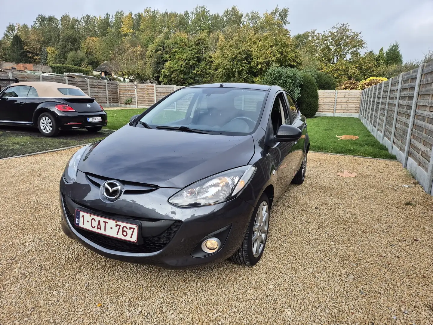 Mazda 2 1.3i Sport Navigator prête à immatriculé - 1